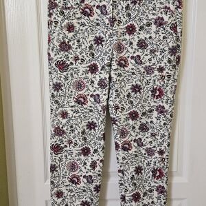 Floral Print Pants, LOFT Ankle Pants. Size 8, 25" Length. Cute half Pockets.